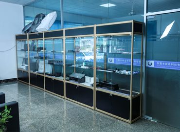 Sala de exhibición de moldes y piezas
